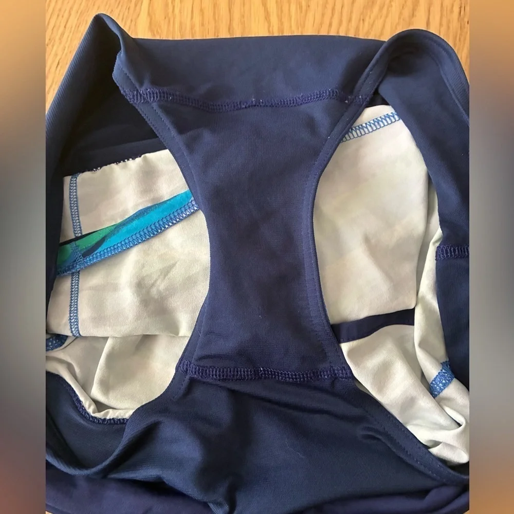 Lululemon Women Seven Wonders Blue Hero Green Print 2.5